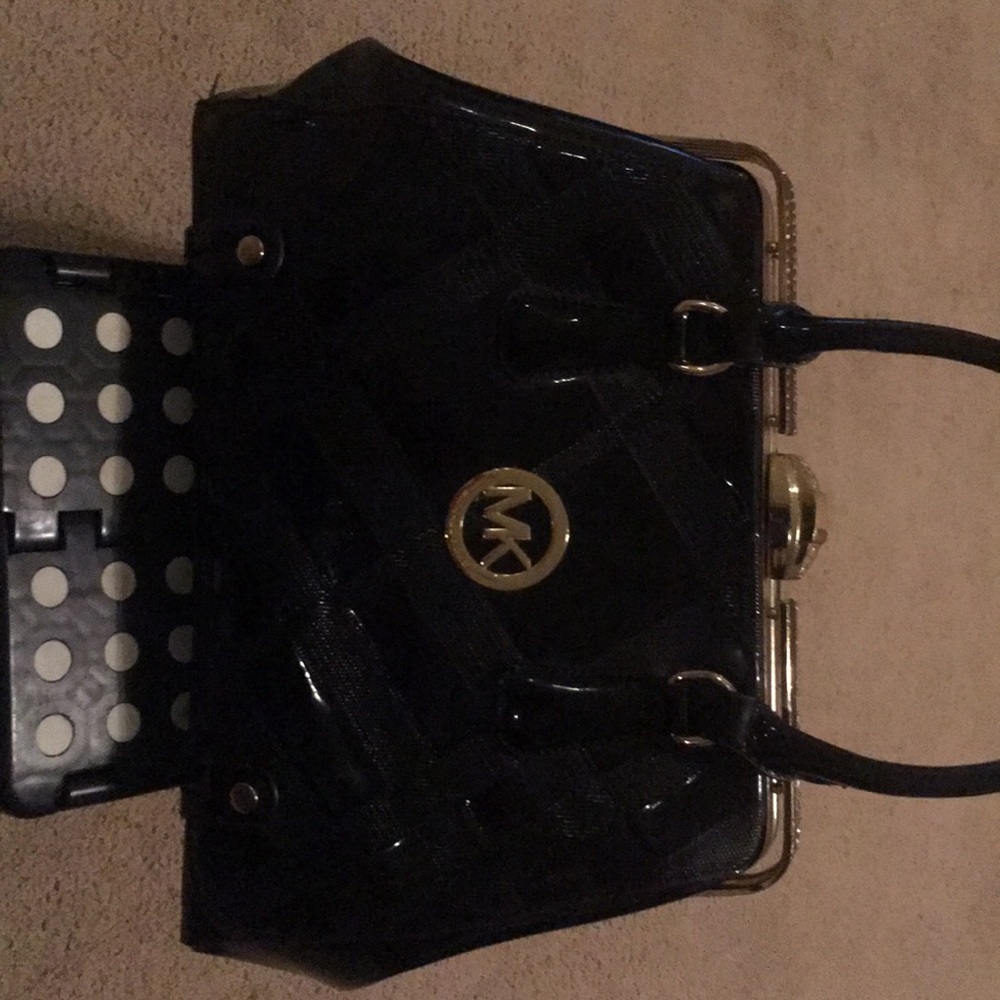 MK purse